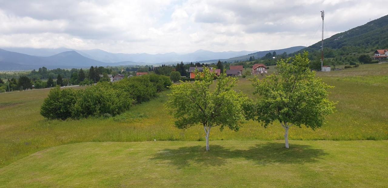 Apartments Marija Vrelo Koreničko Buitenkant foto